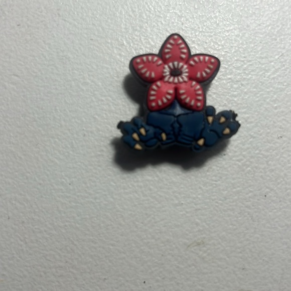 9 new stranger things croc charms❤️ - Picture 9 of 9